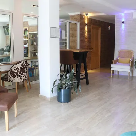 호텔 Hotel Calpe 2*