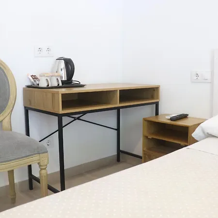 酒店 Hotel Calpe 2*