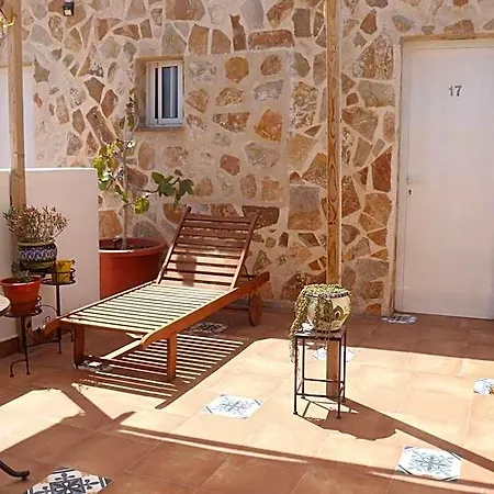 فندق Hotel Calpe كاليبي